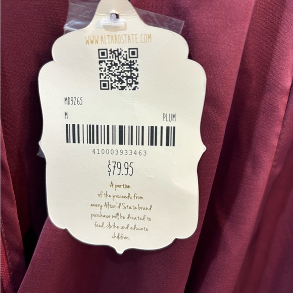 Satin dress - Picture 2 of 3